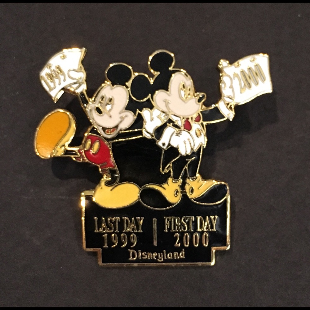 Vintage Disney Collectible Pin